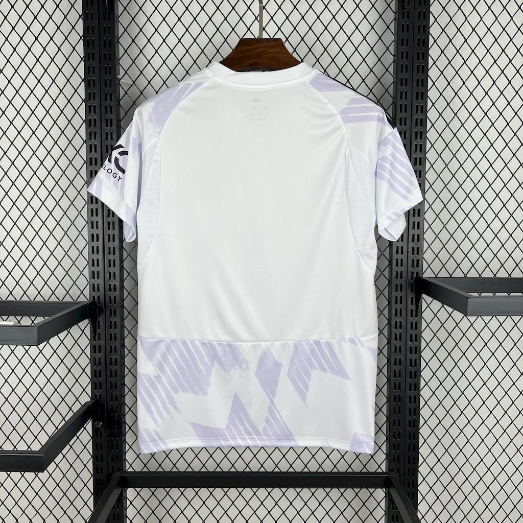 25-26 Manchester United Away