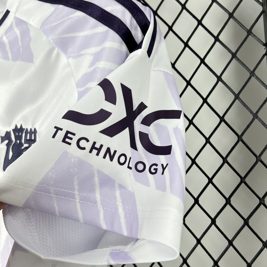 25-26 Manchester United Away