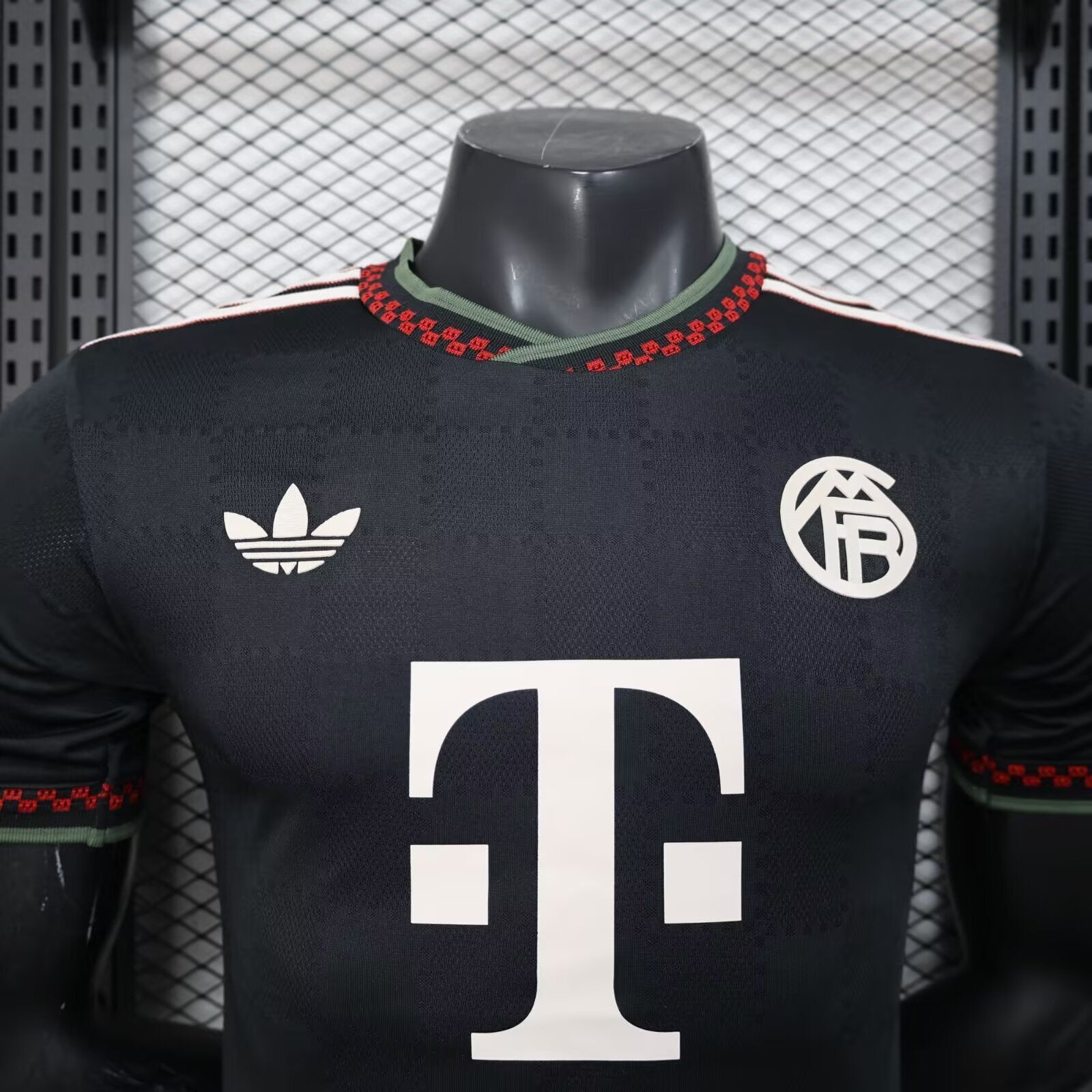 25-26 Player Edition Bayern Munich Third Away
