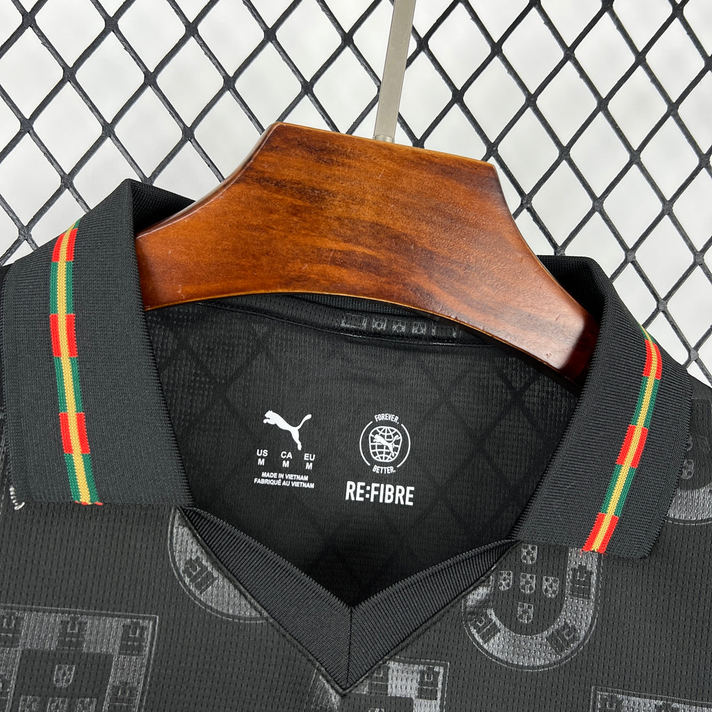 25-26 Portugal Special Edition Eusébio