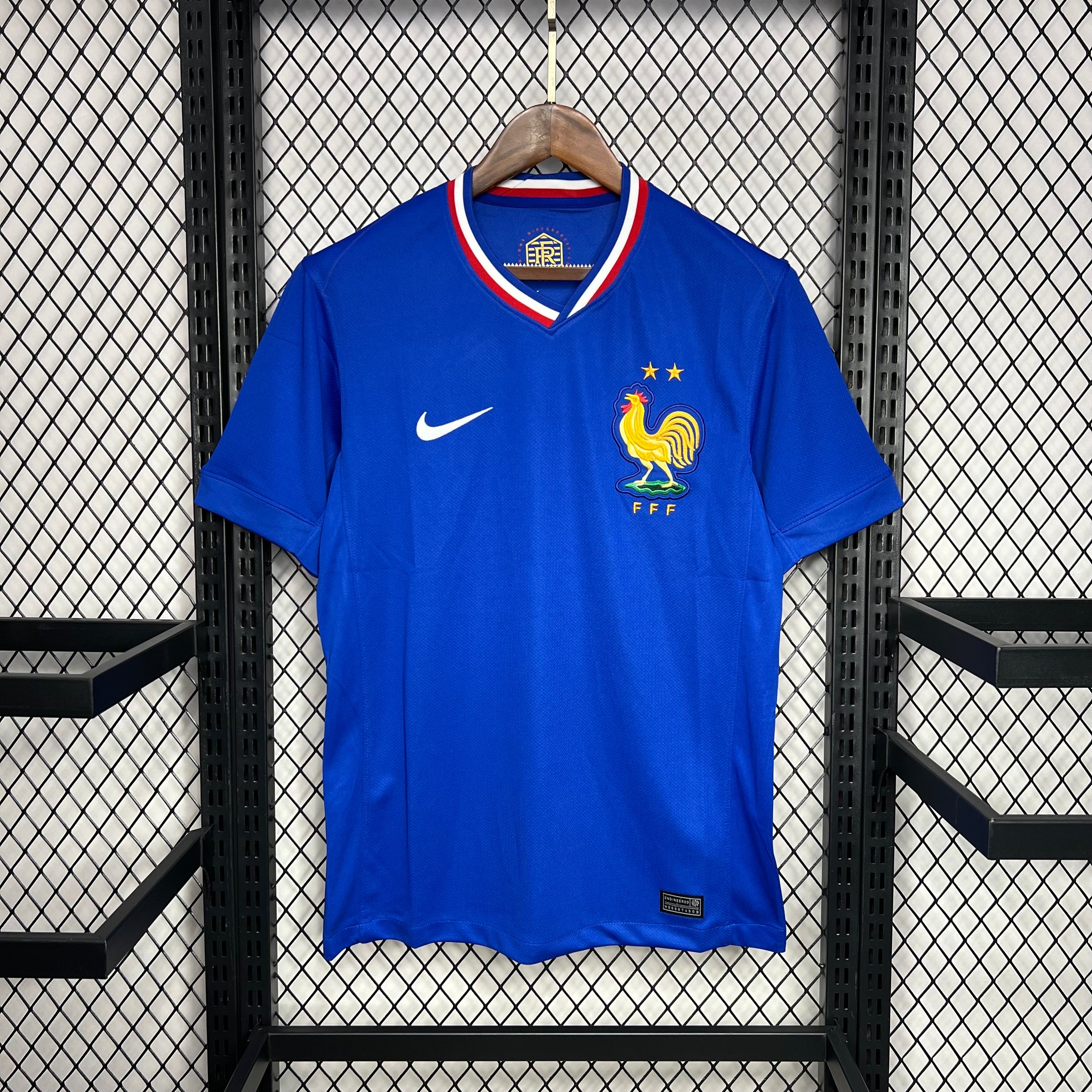 24-25 France Home