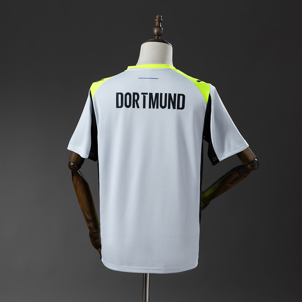 25-26 Dortmund away