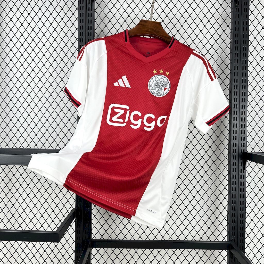25-26 Ajax Amsterdam Home